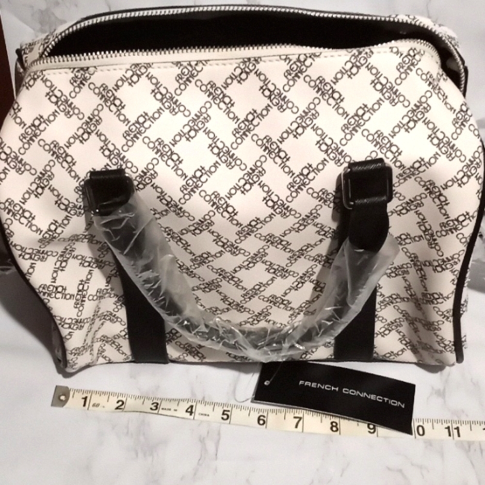 Sale !!FRENCH CONNECTION PURSE